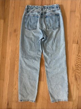 Good American Light Blue High-Rise Straight Jeans